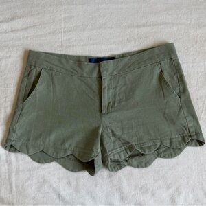 Blue Rain Scalloped Hem Shorts Olive Green Size Medium Pockets Viscose Rayon